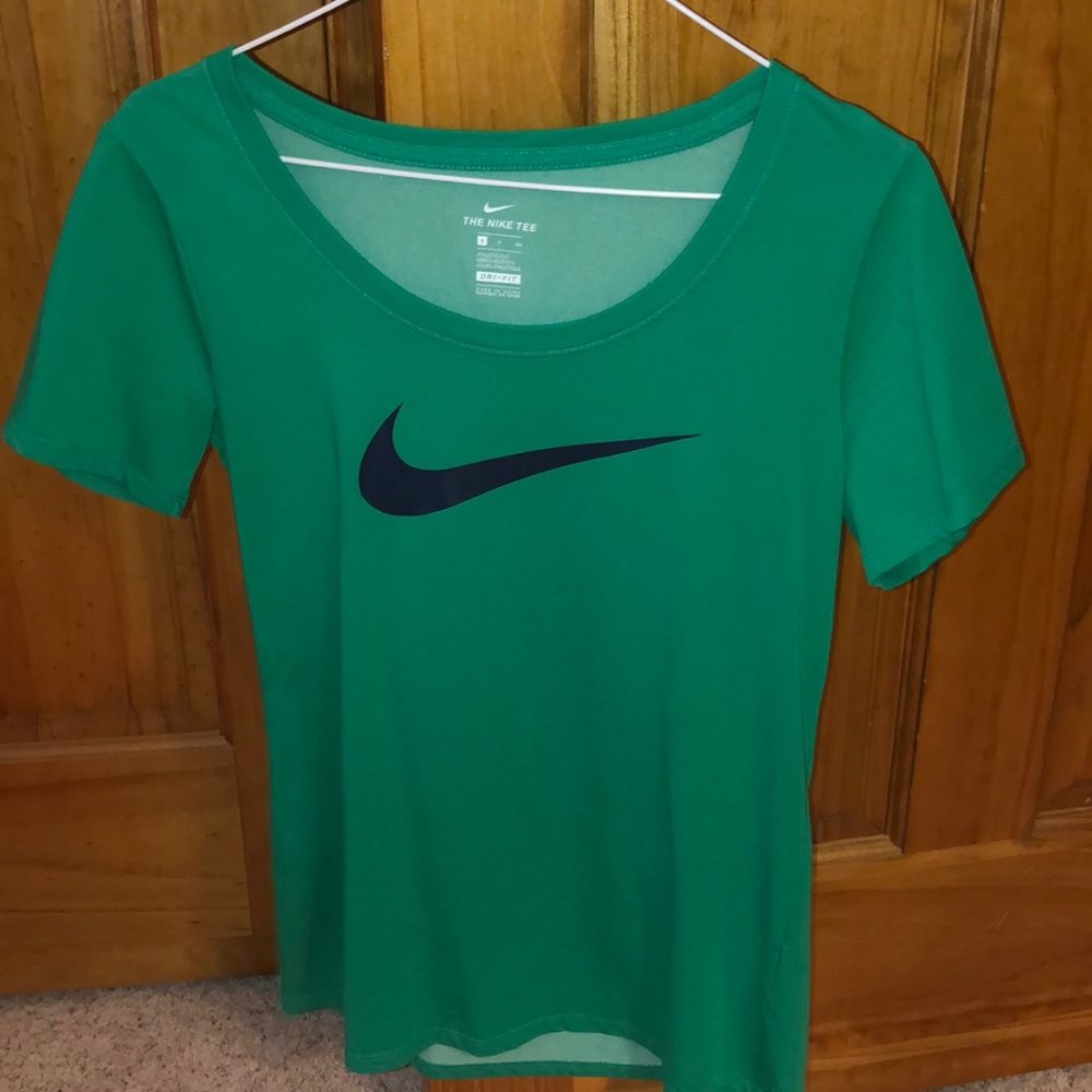 Nike dri-fit logo t-shirt